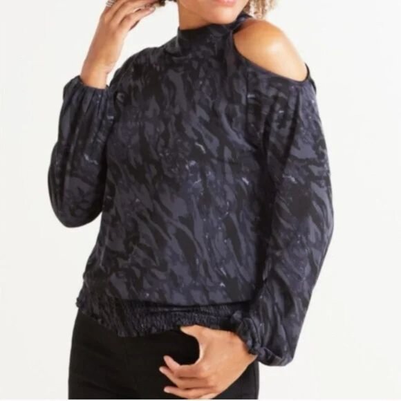 Evereve Allison Joy Bria Cutout Top in Blue Size Medium - Picture 1 of 16